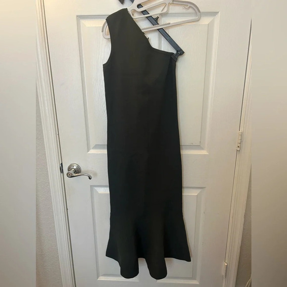 JW Anderson
One-Shoulder Midi Dress sz small - Picture 3 of 7